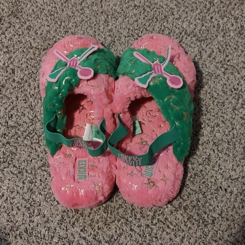 Wicked Plush Platform Women Slippers 9/10